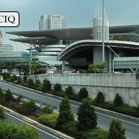 46 Jb Tmn Century 5Room 18Pax Near Ciq Ksl Mall Johor Bahru Exterior photo