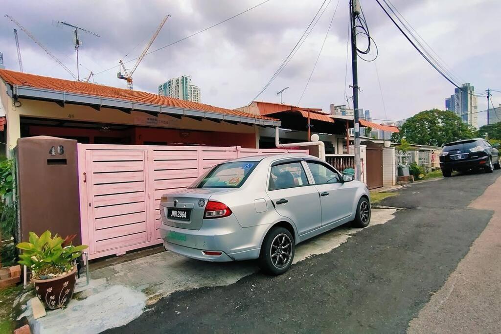 Villa 46 Jb Tmn Century 5room 18pax Near Ciq Ksl Mall
